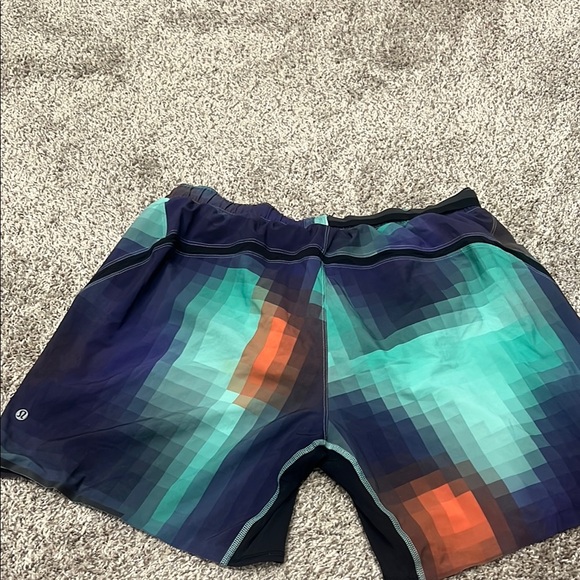 Colorful Geometric Patterned athletic Shorts - Picture 3 of 3